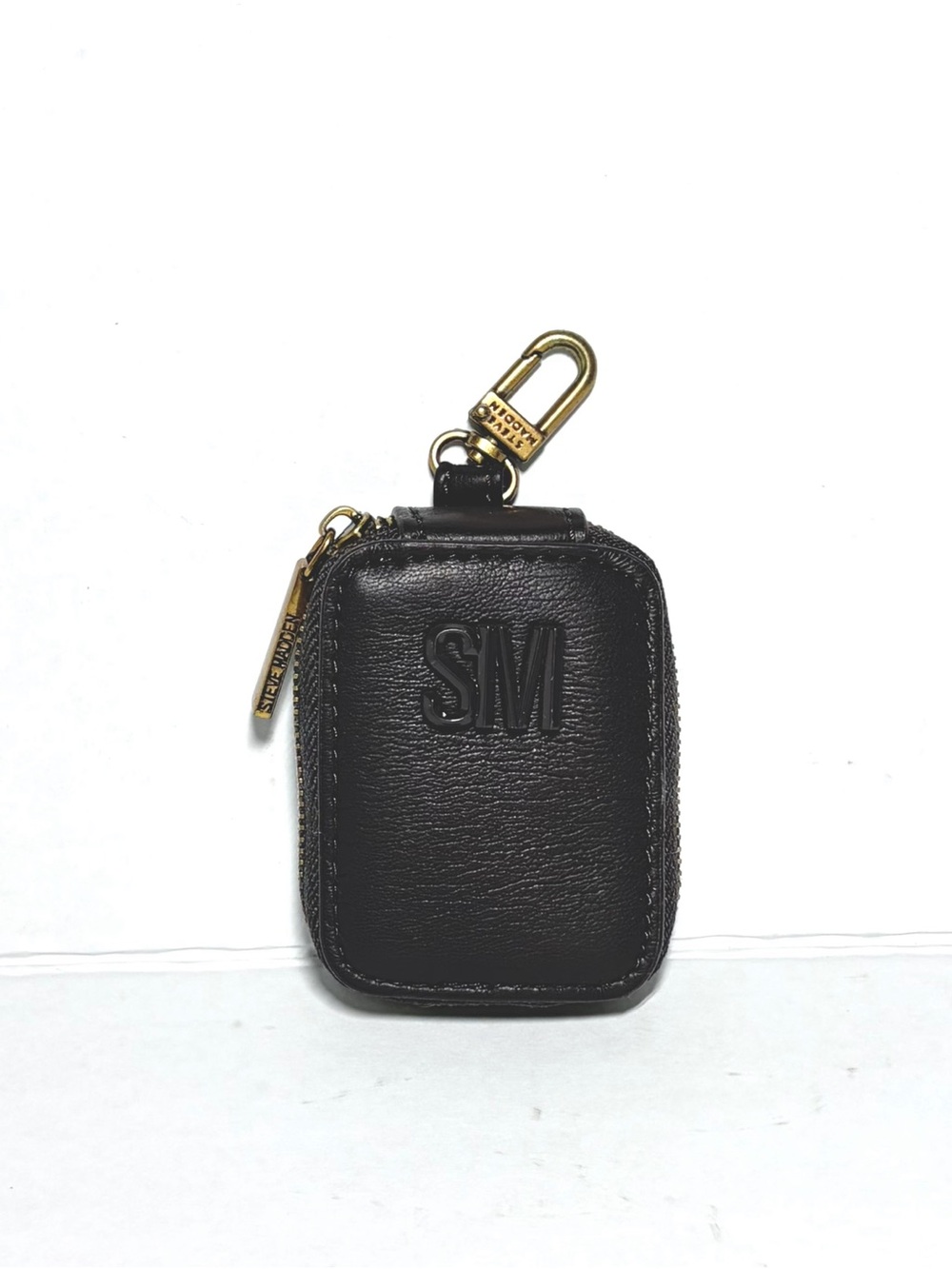 Steve Madden Soft Leather Keyring Ear Bud Case